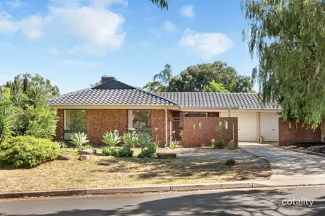 30 Jennifer Dr, Happy Valley, SA 5159