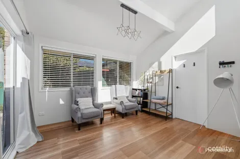Property photo of 19 White Avenue Armidale NSW 2350