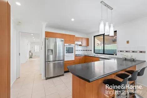 Property photo of 3 Warwick Street Minto NSW 2566