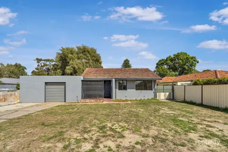 8 HOLLYBUSH WAY, KELMSCOTT, WA 6111