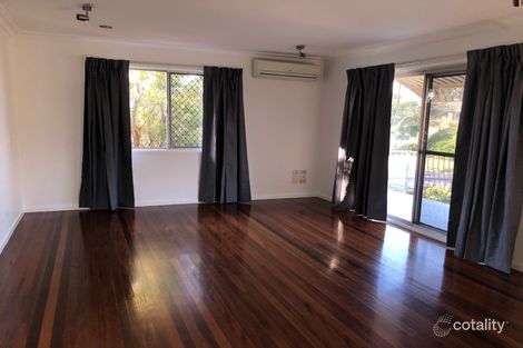 Property photo of 18 Chadford Street Macgregor QLD 4109
