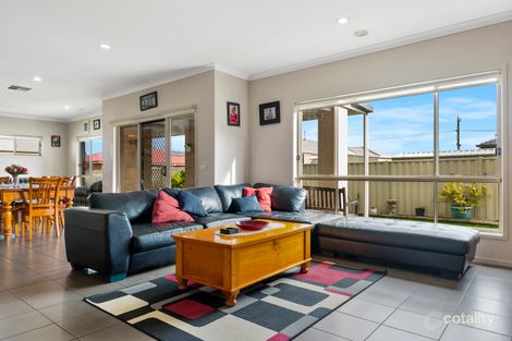 Property photo of 10 Blake Court Ballan VIC 3342