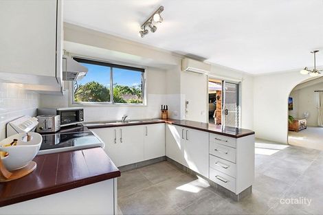 Property photo of 8 Harneil Place Carrara QLD 4211