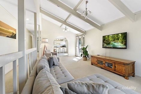 Property photo of 8 Harneil Place Carrara QLD 4211