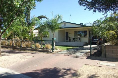 196 Sixteenth St, Renmark, SA 5341