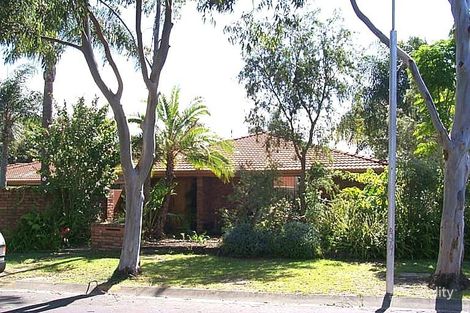 17 Wild Duck Dr, Mermaid Waters, QLD 4218