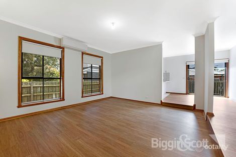 Property photo of 2/122 Suffolk Street Maidstone VIC 3012