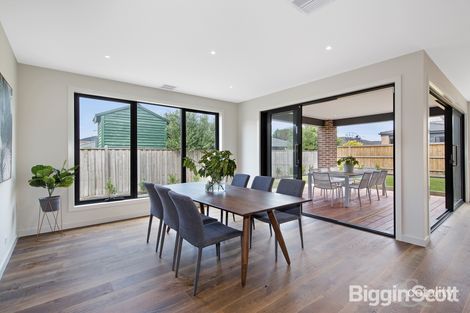 Property photo of 15 Yale Avenue Keysborough VIC 3173