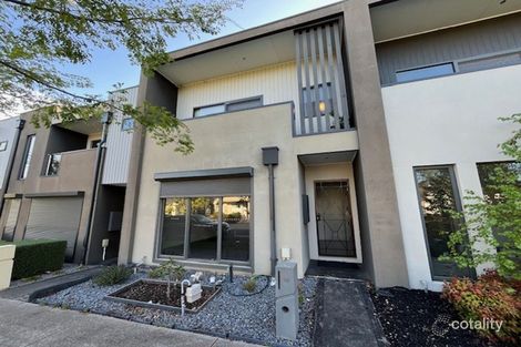 Property photo of 16 McKillop Way Fraser Rise VIC 3336