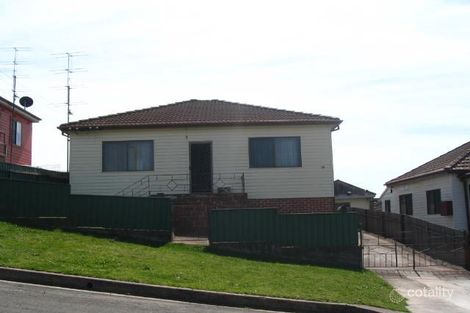 28 Newcastle St, Cringila, NSW 2502