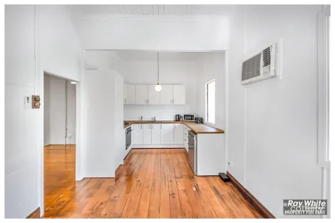 Property photo of 224 Denham Street The Range QLD 4700