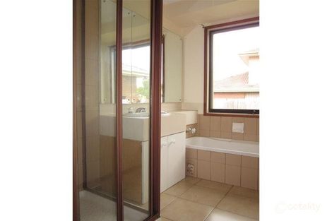 Property photo of 14 Holburn Way Epping VIC 3076