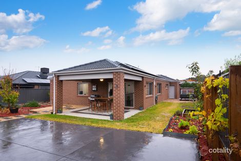 Property photo of 10 Athena Way Strathfieldsaye VIC 3551