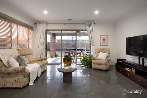Property photo of 10 Athena Way Strathfieldsaye VIC 3551