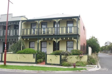 2 John Liston Dr, Newport, VIC 3015