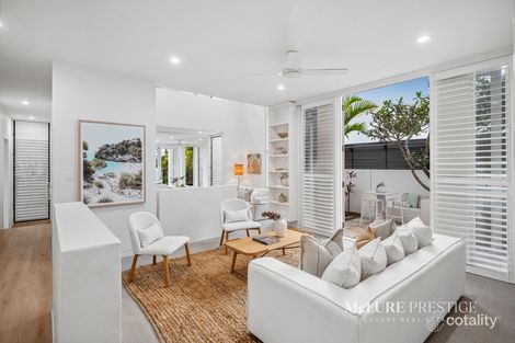 Property photo of 2 Topsails Place Noosaville QLD 4566