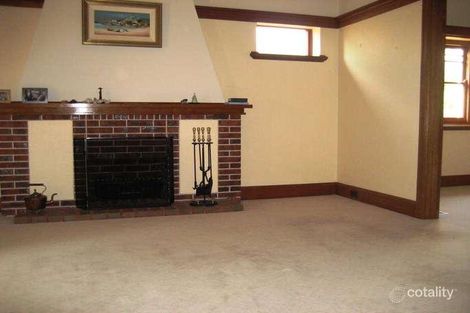 Property photo of 5 Clitheroe Court Glen Iris VIC 3146