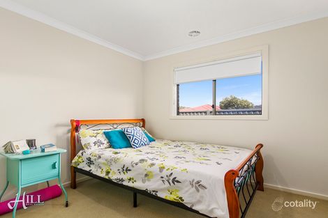 Property photo of 2 Hestia Avenue Cranbourne West VIC 3977