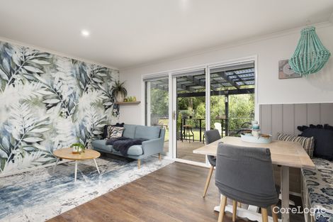 Property photo of 19 Sunny Park Close Gisborne VIC 3437