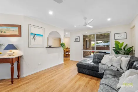 Property photo of 19 Wattle Street Point Vernon QLD 4655