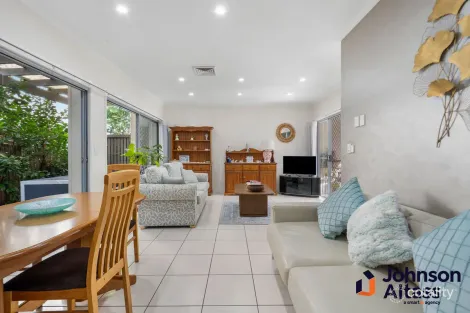 Property photo of 4/12 Ormuz Street Carina Heights QLD 4152