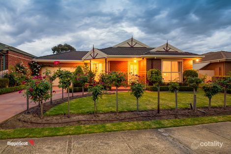 30 Lawless Dr, Cranbourne North, VIC 3977