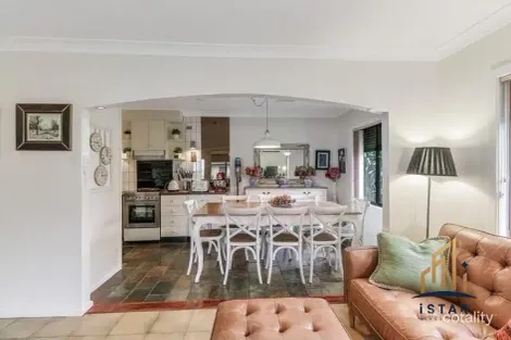 Property photo of 18 Luzon Avenue Lethbridge Park NSW 2770