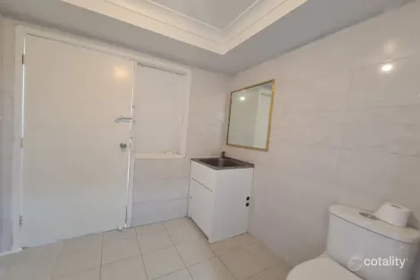 Property photo of 76 De Meyrick Avenue Lurnea NSW 2170