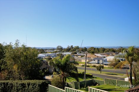 Property photo of 2 Brooking Place Australind WA 6233