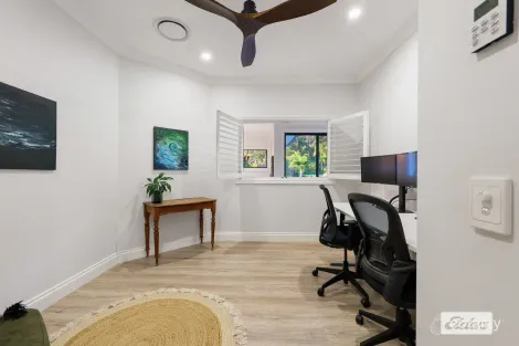 Property photo of 54 Highview Terrace Daisy Hill QLD 4127