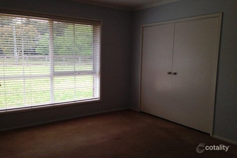 Property photo of 36 Ochiltrees Road Romsey VIC 3434