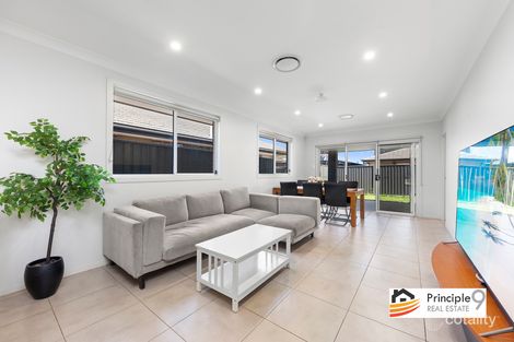8 Veronia St, Marsden Park, NSW 2765