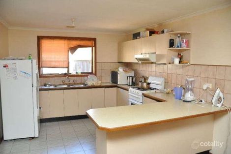 Property photo of 2/35 Willaton Street St Albans VIC 3021