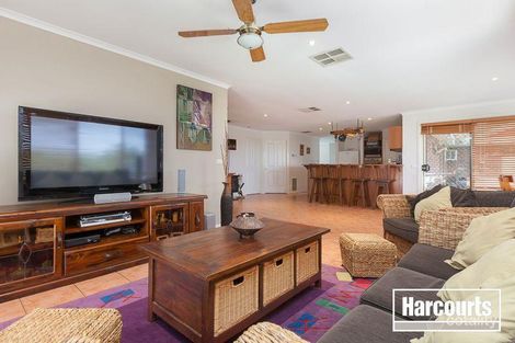 Property photo of 8 Lasiandra Circuit Narre Warren VIC 3805