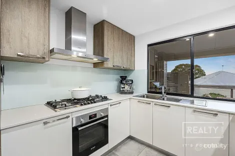 Property photo of 6D Hall Street Karrinyup WA 6018