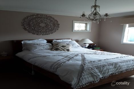 Property photo of 2 Sunline Court Ballan VIC 3342