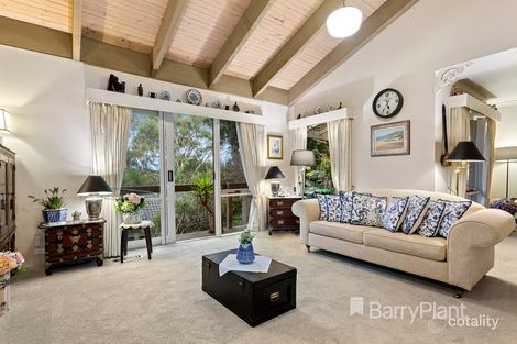 Property photo of 2/2A Doodson Court Eltham VIC 3095