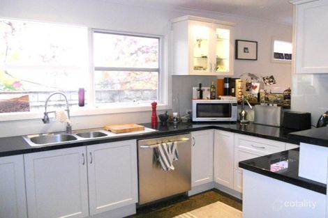 Property photo of 27 Allen Street Hawthorn VIC 3122