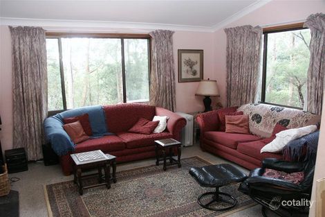 Property photo of 48 Florey Crescent Springwood NSW 2777