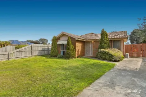 Property photo of 85 Gipps Crescent Cranbourne North VIC 3977