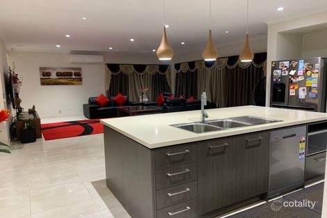 Property photo of 25 Chartwell Avenue Truganina VIC 3029