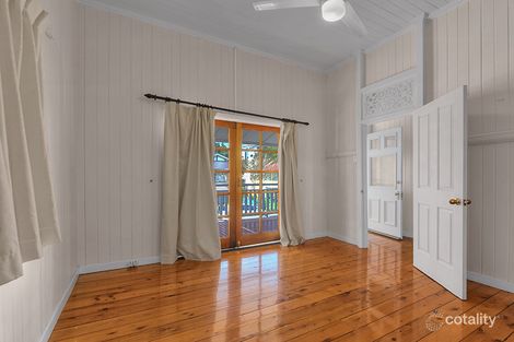 Property photo of 19 Salstone Street Kangaroo Point QLD 4169