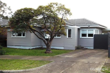 Property photo of 28 Rosshire Road Newport VIC 3015