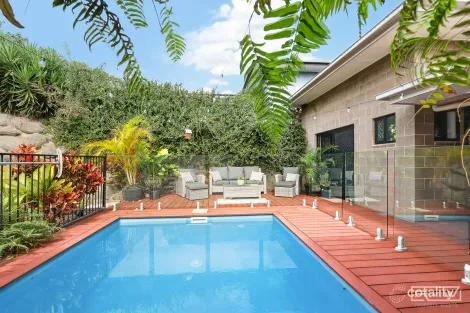 13 Shannons Dr, Lammermoor, QLD 4703