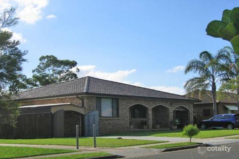 17 Lyell St, Bossley Park, NSW 2176