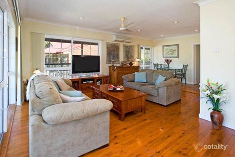 Property photo of 81 Crescent Avenue Hope Island QLD 4212