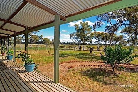 Property photo of 40 Tinklers Lane Neilborough VIC 3570