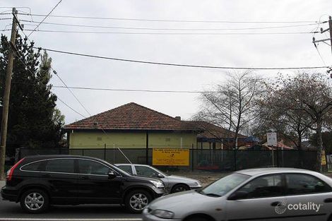 13 Warrigal Rd, Hughesdale, VIC 3166