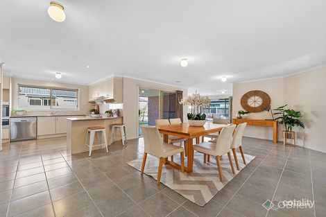 Property photo of 30 Storey Drive Pakenham VIC 3810