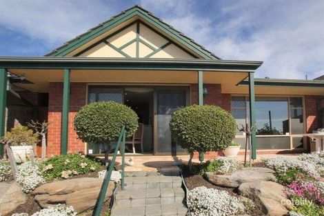 5/4 Siesta Ct, West Lakes, SA 5021